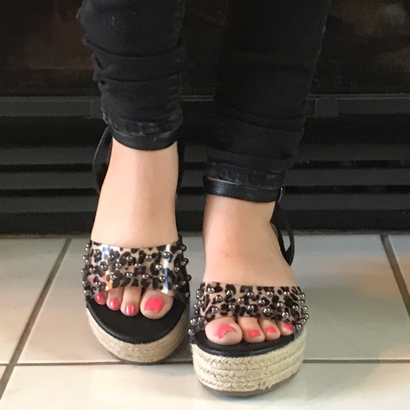 LEOPARD WEDGES - Picture 3 of 10